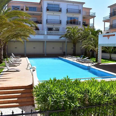 T3 Terraco E Piscina Del Rey Obidos C14 *